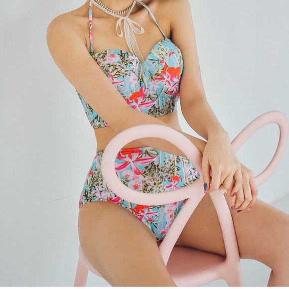 BNW high waisted bikini - Picture 3 of 8